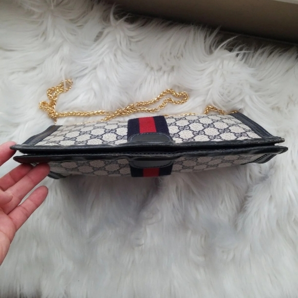 Authentic Vintage Gucci Crossbody Clutch - Picture 7 of 11